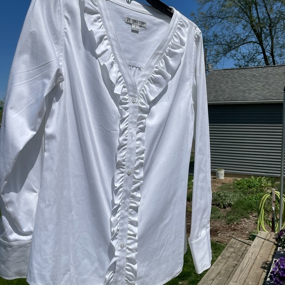 Pendleton White, Ruffled, Blouse - Picture 4 of 8